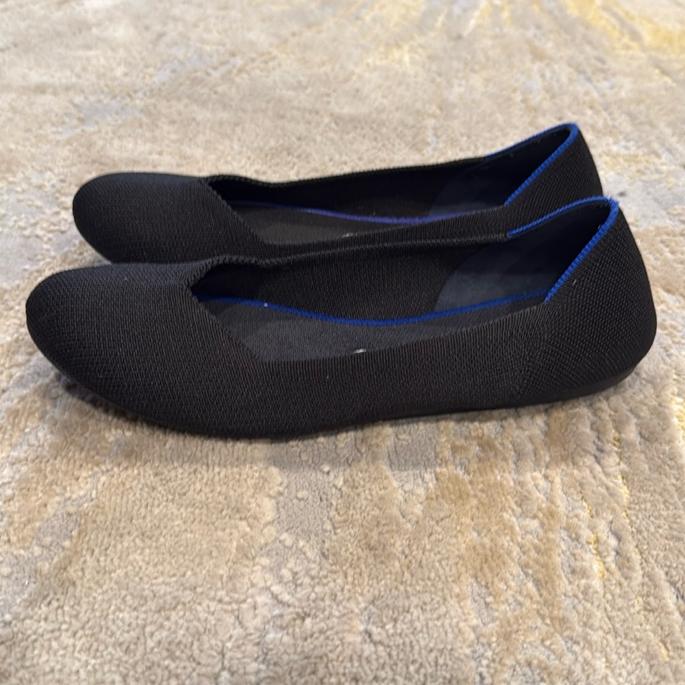 Rothy's Elegant Black Loafers with Blue Accent